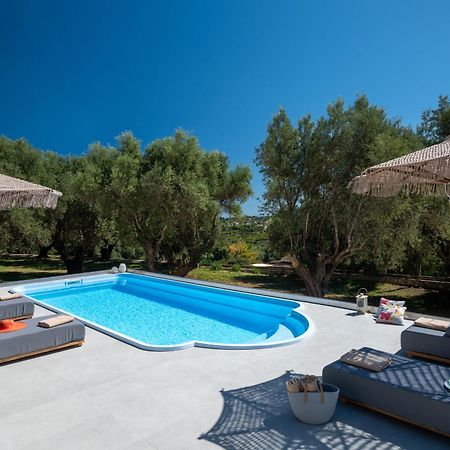 Tree Of Life Villa Valerianos Bagian luar foto
